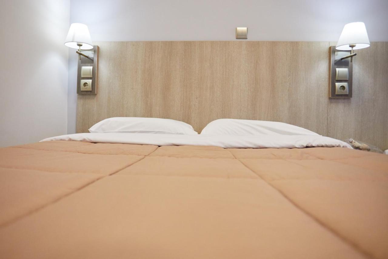 Amalia City Rooms Chios Town Exterior foto