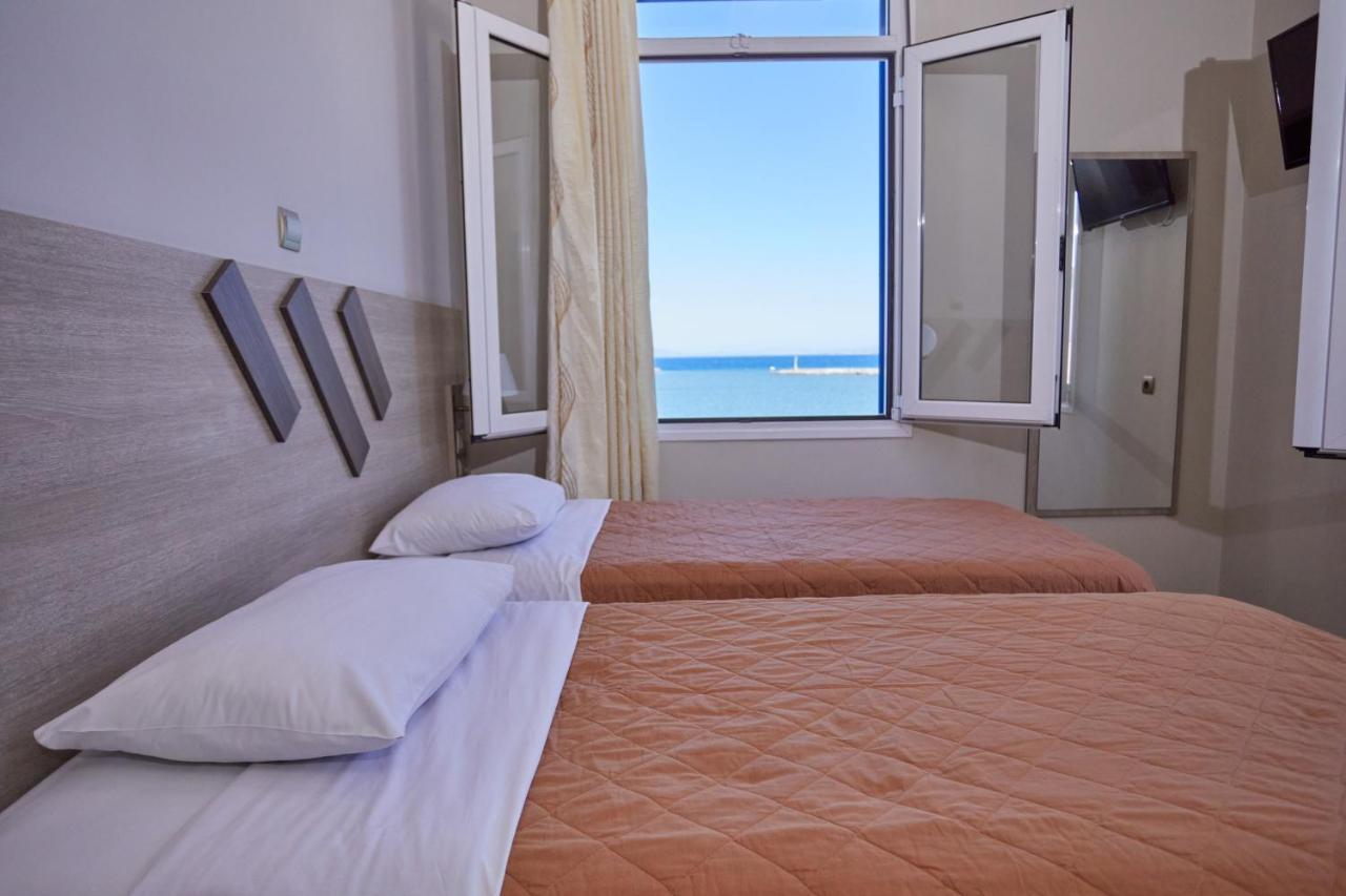 Amalia City Rooms Chios Town Exterior foto