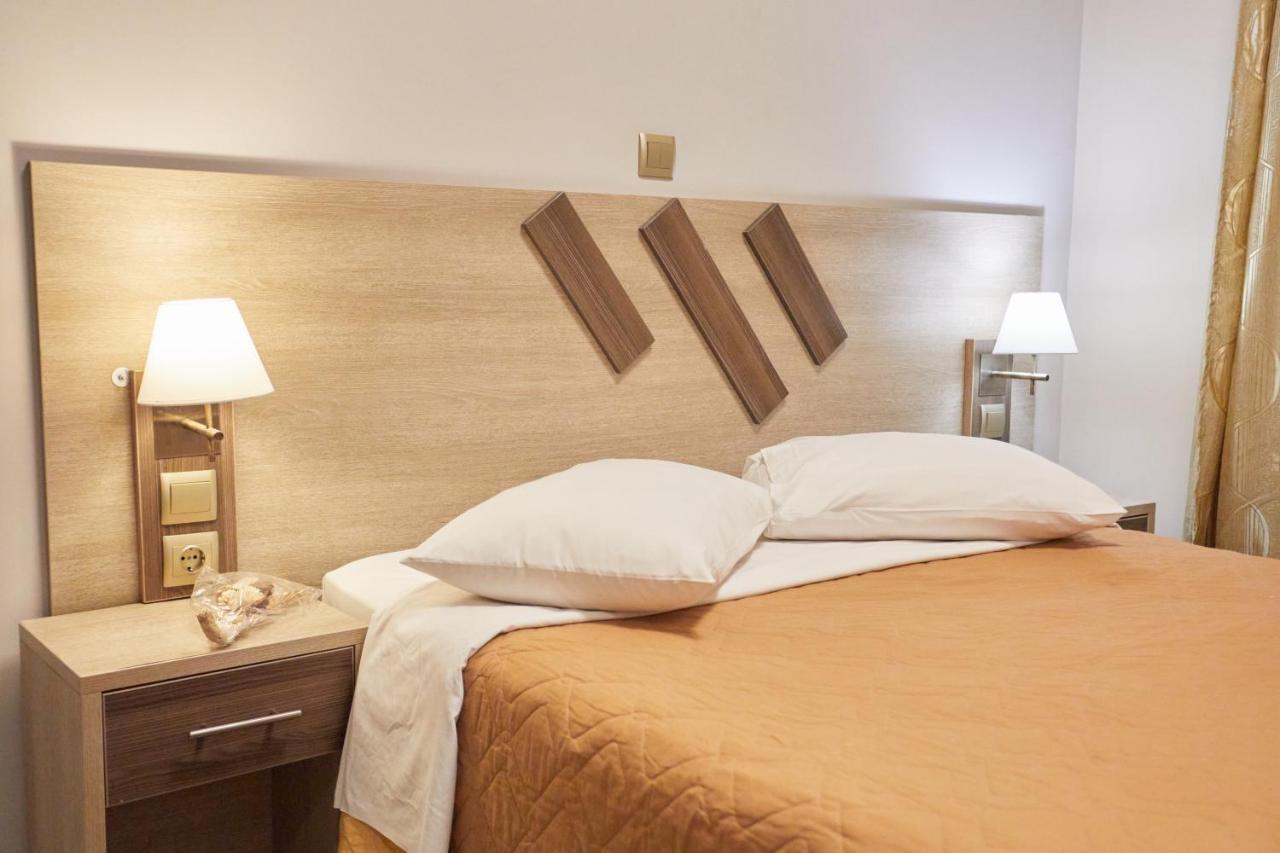 Amalia City Rooms Chios Town Exterior foto