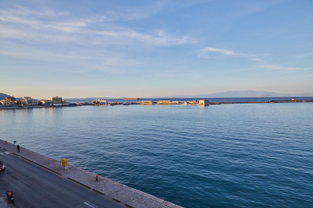 Amalia City Rooms Chios Town Exterior foto