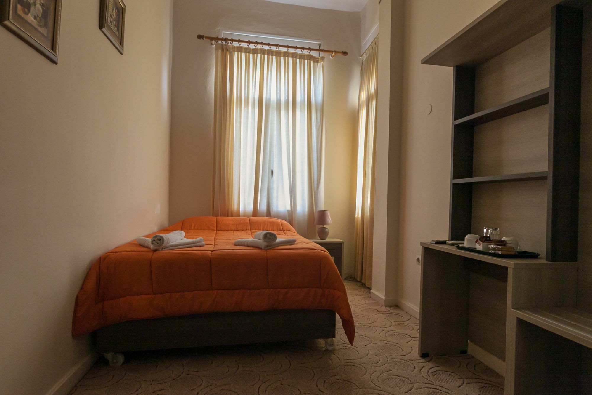 Amalia City Rooms Chios Town Exterior foto