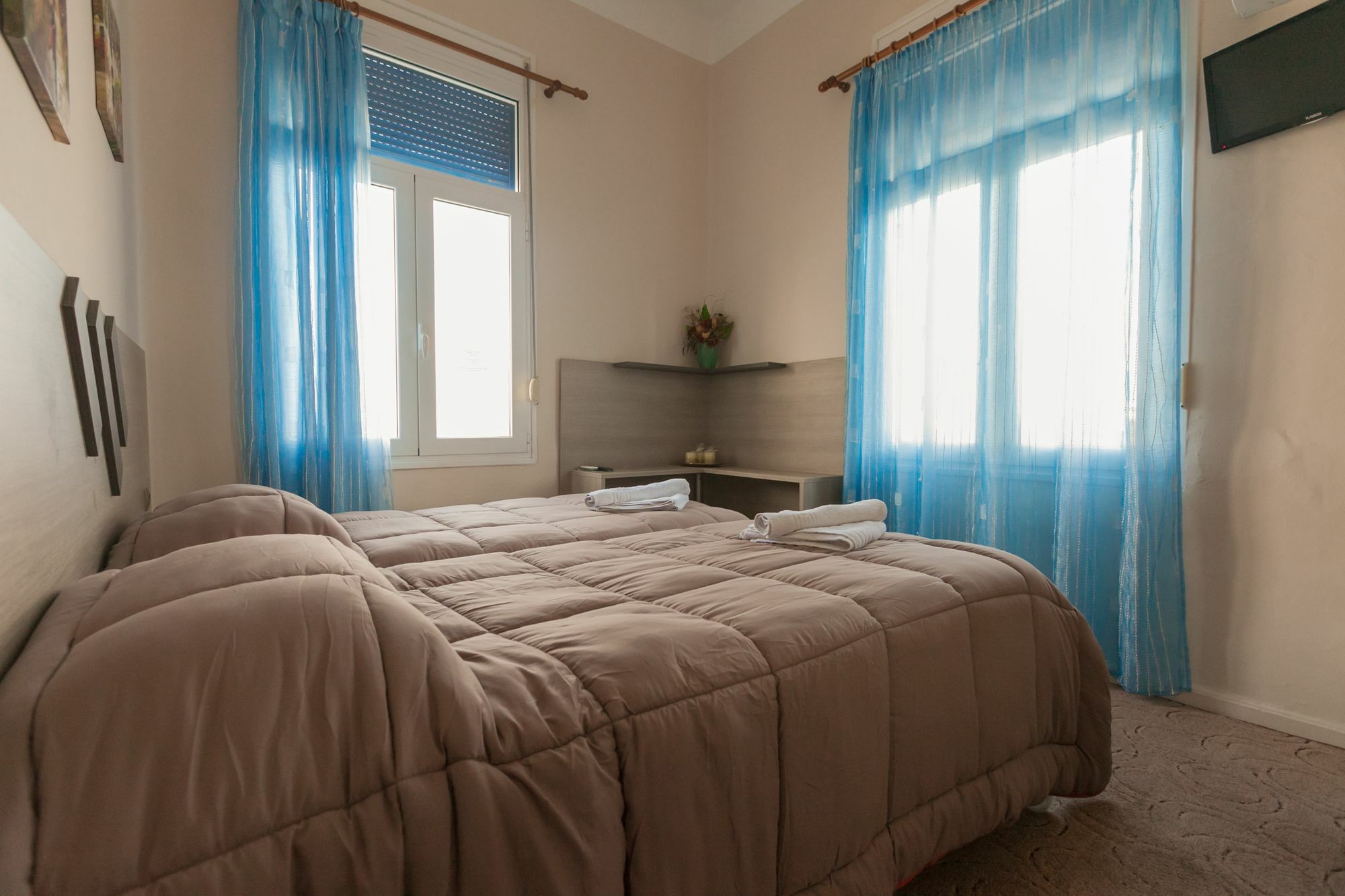 Amalia City Rooms Chios Town Exterior foto